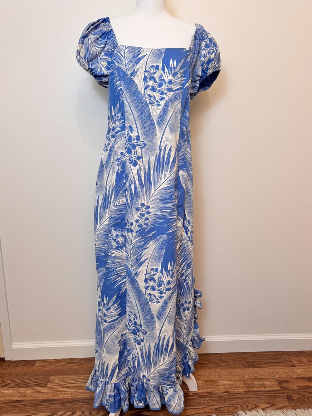 Vintage Good Times Hawaii Blue Tropical Maxi Muumuu Dress M Made in Hawaii